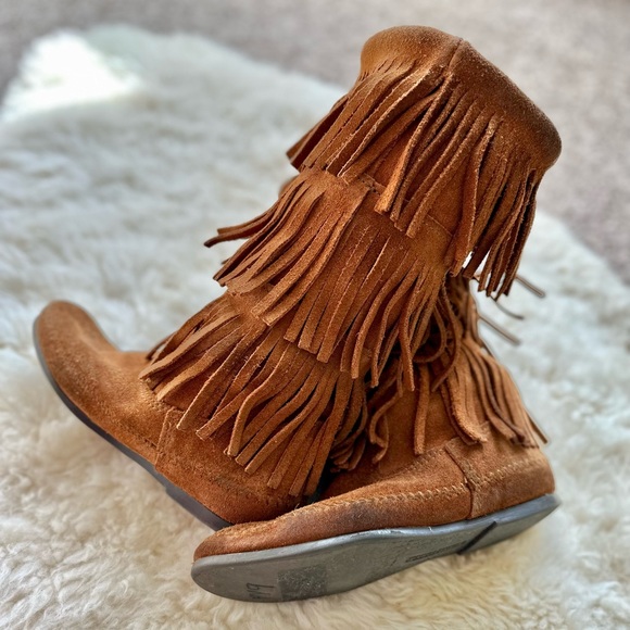 Minnetonka Moccasin 3-layer Fringe Suede Leather Tall Boots - Picture 4 of 16